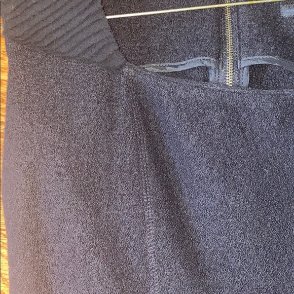 Dress - Picture 7 of 9